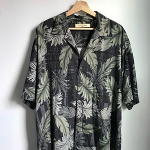 TOMMY BAHAMA Men’s Hawaiian shirt